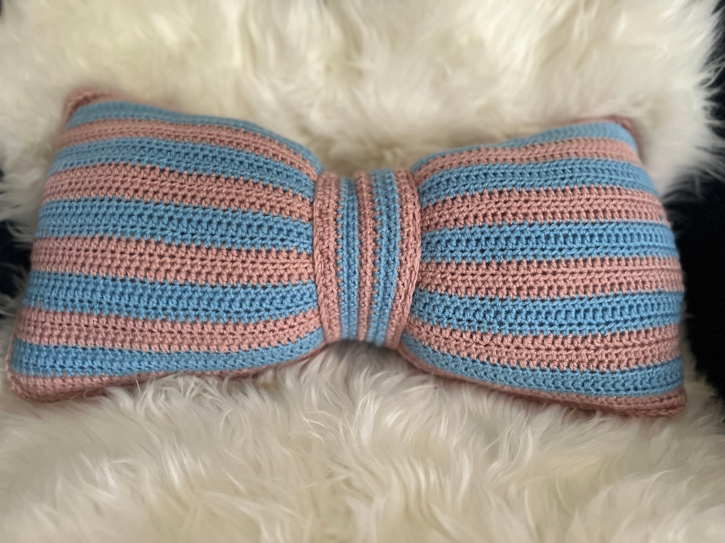 Jumbo Bow pillow (custom)