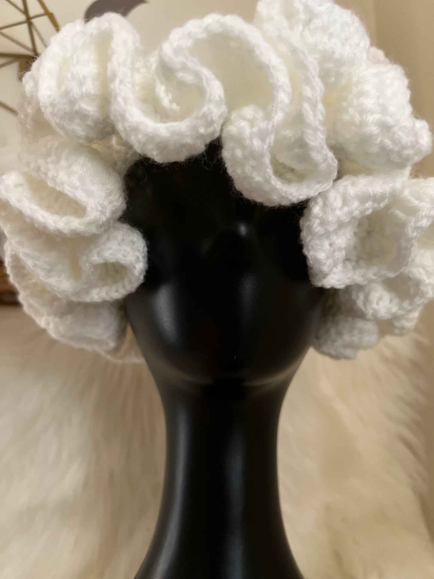 Kitty ruffle hat