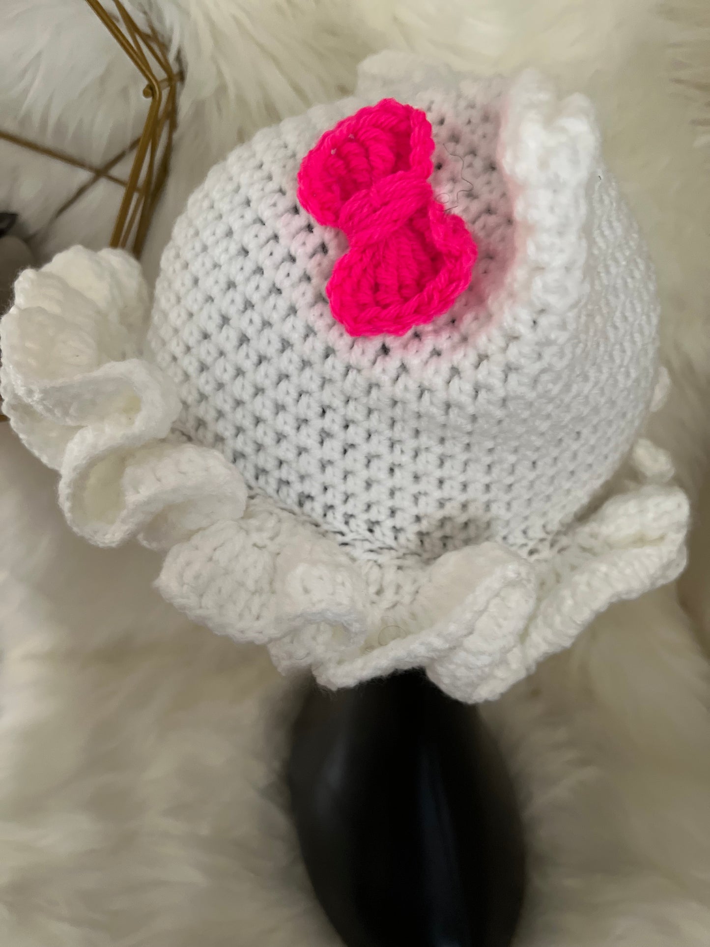 Kitty ruffle hat